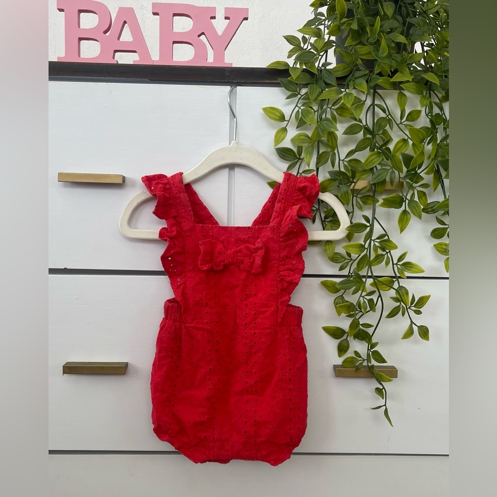 Janie and Jack Red baby romper🍓